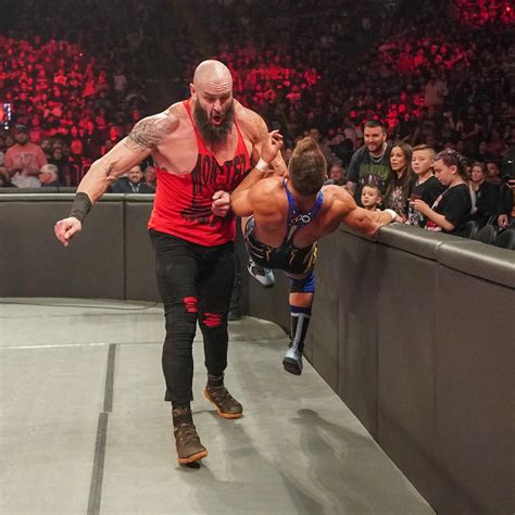 WWE Superstar Uses Fan as a Weapon vs Braun Strowman on 